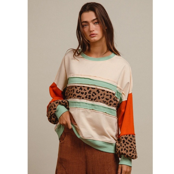 Bibi Color Block Leopard Mixed Top - Picture 4 of 4